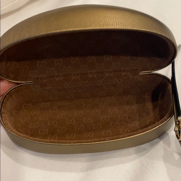 Gucci Sunglasses - Picture 3 of 3